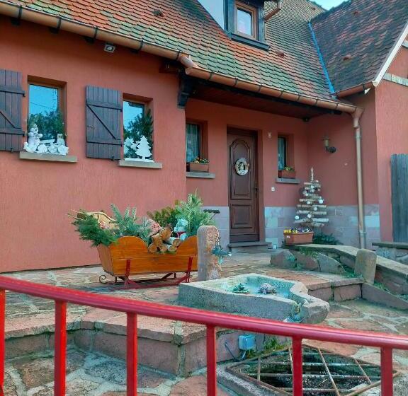 مبيت وإفطار Chez Yolande