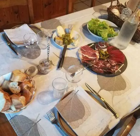 Aamiaismajoitus (B&B) Château Besson