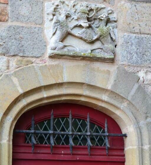 צימר Château De Peufeilhoux