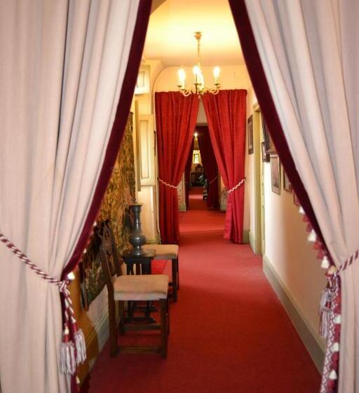 צימר Château De Peufeilhoux