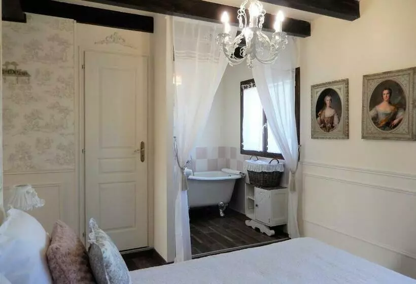 Aamiaismajoitus (B&B) La Cordonnerie De Réau