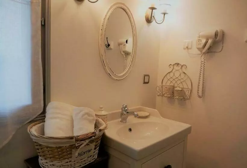 Aamiaismajoitus (B&B) La Cordonnerie De Réau