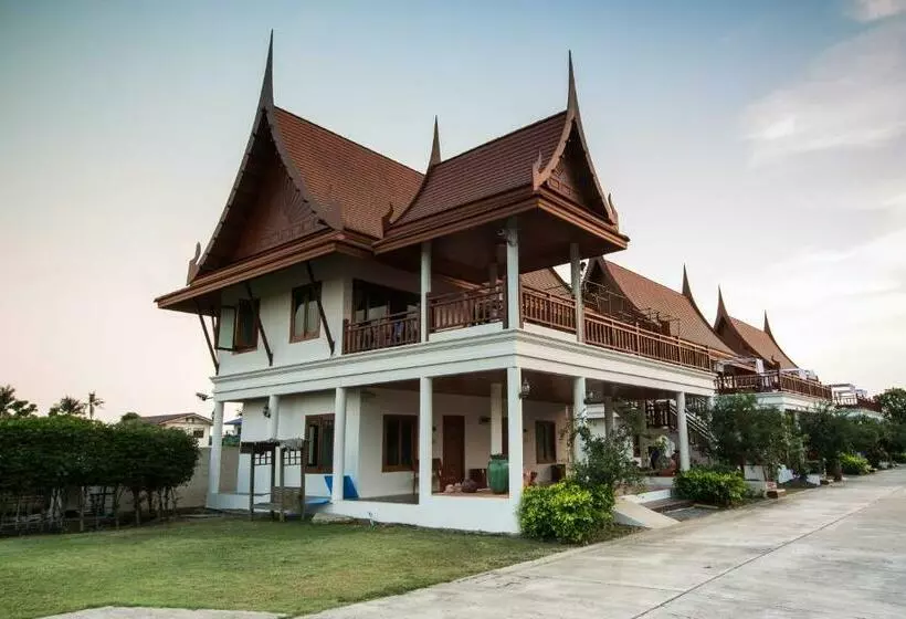 Thaihome Resort