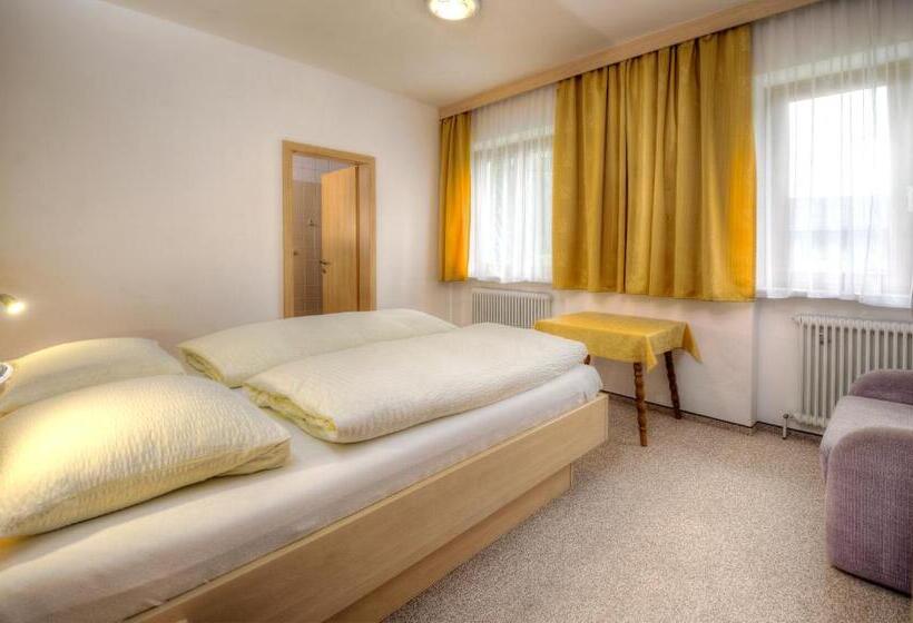 تختخواب و صبحانه Haus Brandner