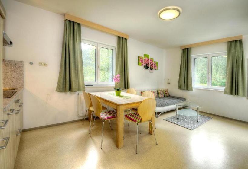 تختخواب و صبحانه Haus Brandner