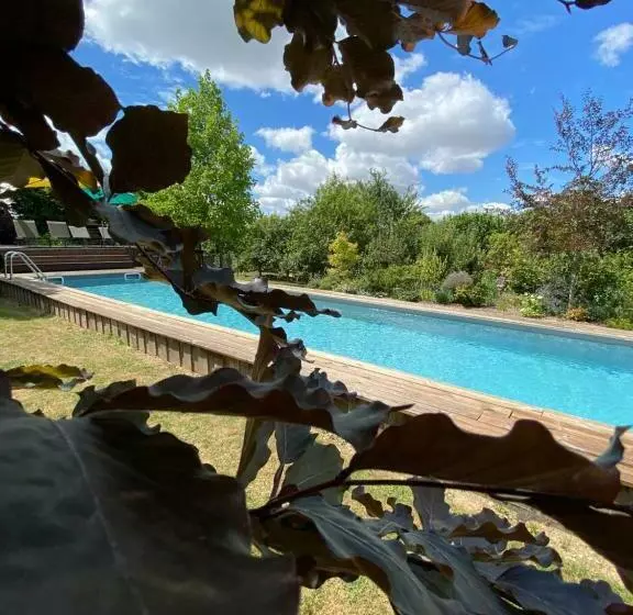 Aamiaismajoitus (B&B) L Ecole Des Garçons