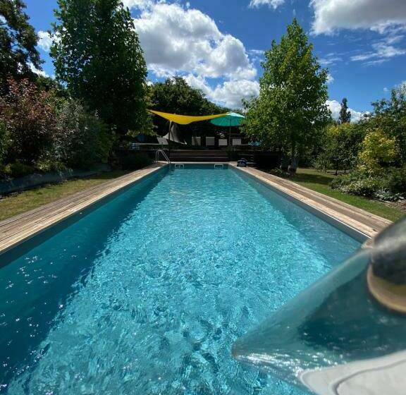 مبيت وإفطار L Ecole Des Garçons