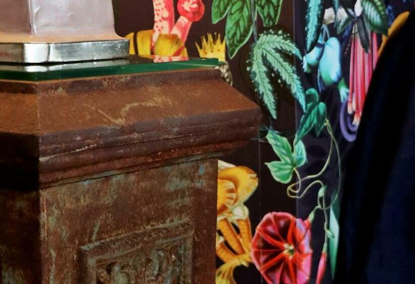 مبيت وإفطار L Ecole Des Garçons