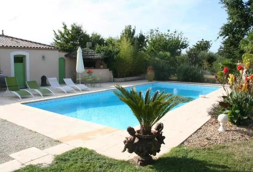 Aamiaismajoitus (B&B) Une Chambre à La Campagne