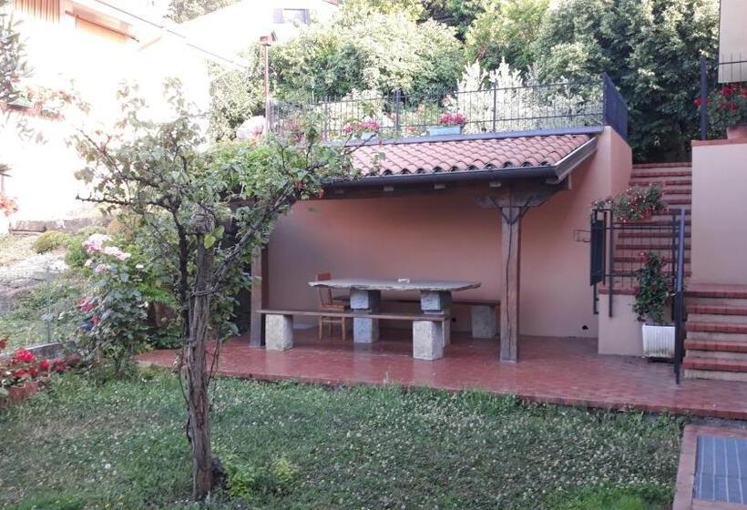 مبيت وإفطار Villa Ambrosia