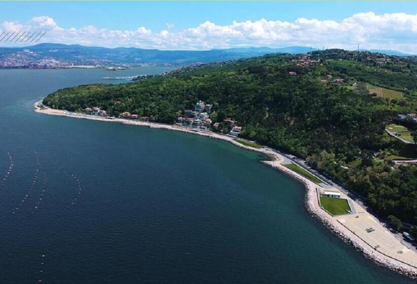 مبيت وإفطار Villa Ambrosia