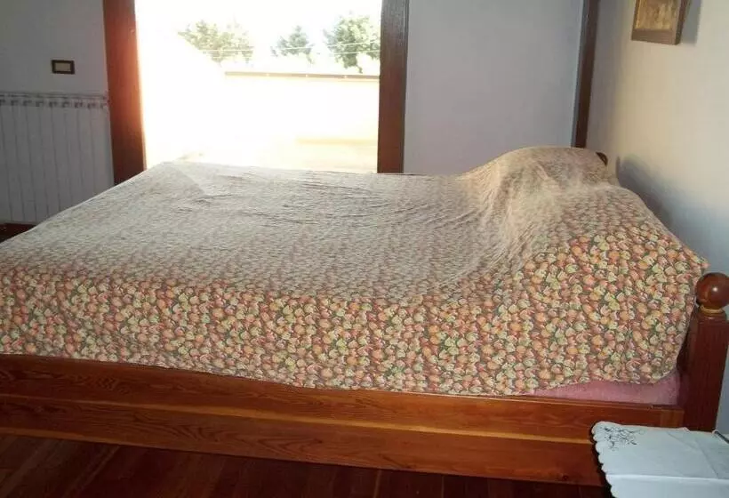 Aamiaismajoitus (B&B) Villa Ambrosia