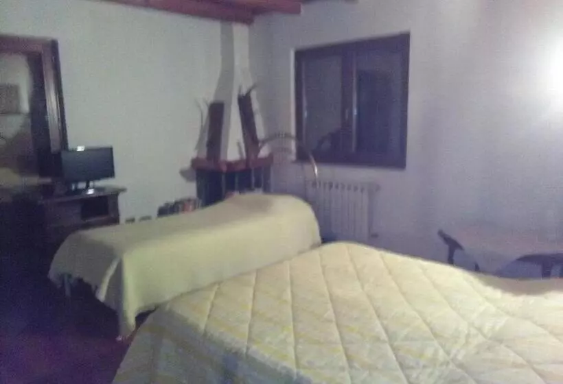 Aamiaismajoitus (B&B) Villa Ambrosia