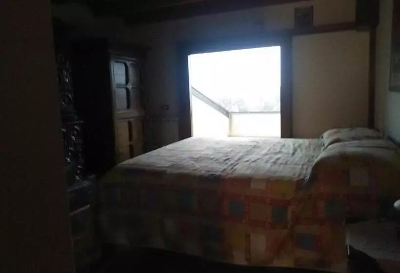 Aamiaismajoitus (B&B) Villa Ambrosia