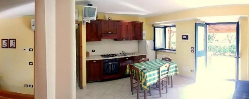 ホテル Agriturismo Colomboni