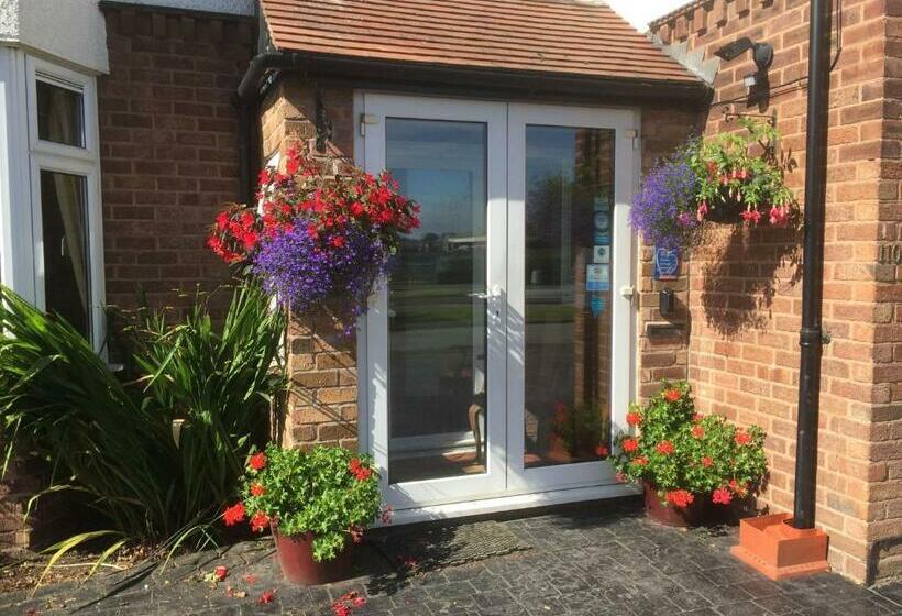 膳宿费 Charnwood Guest House