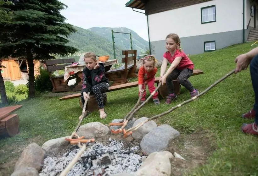 Majatalo Gästehaus Berger   Priglhof