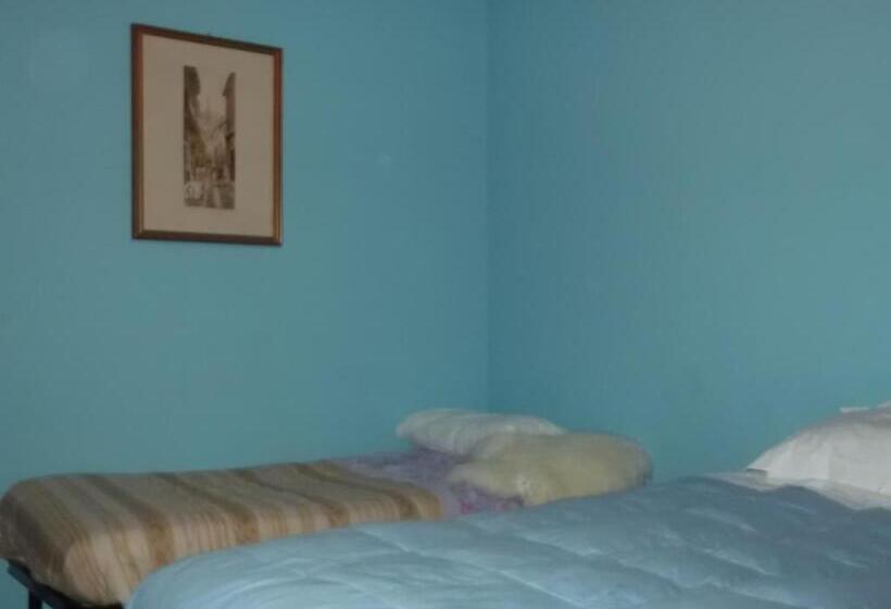 بنسيون Locanda La Cascina