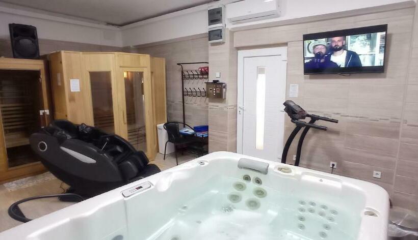 بنسيون Robitel Wellness Vendégház Veszprém Gyulafirátót