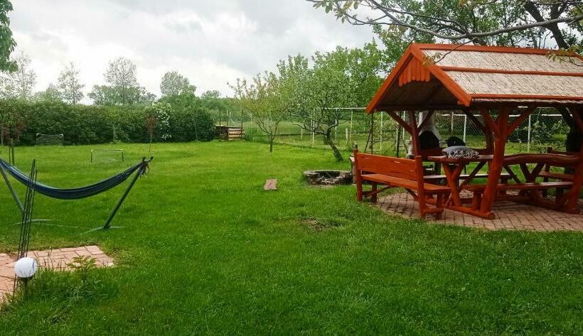 بنسيون Robitel Wellness Vendégház Veszprém Gyulafirátót