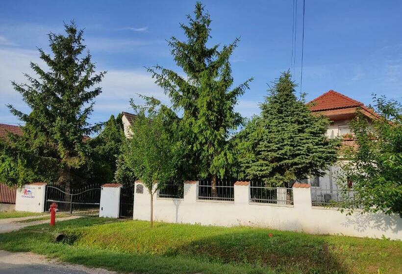 بنسيون Robitel Wellness Vendégház Veszprém Gyulafirátót