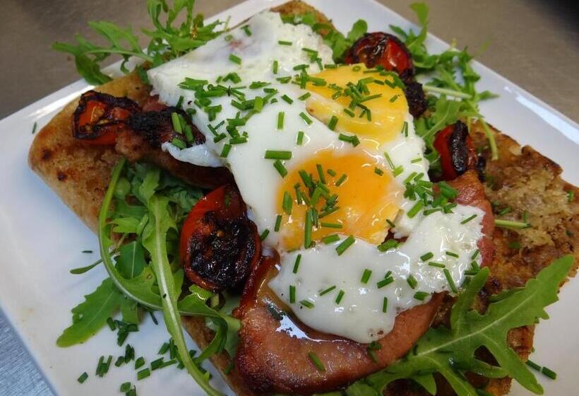 فندق صغير The Dundry Inn