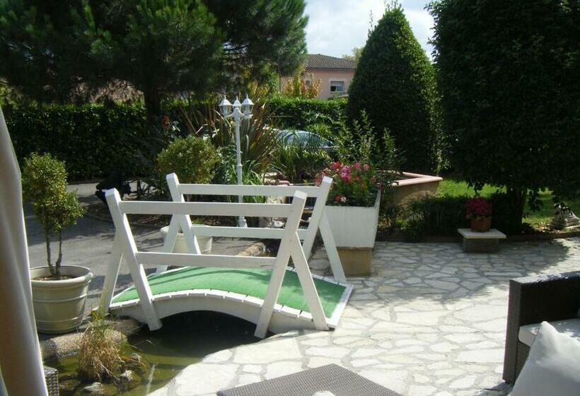 住宿加早餐  Chambres D Hôtes Au Clos Saint Georges