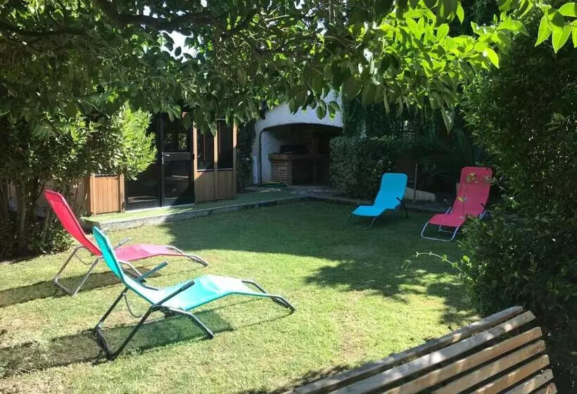 Aamiaismajoitus (B&B) Chambres D Hôtes Au Clos Saint Georges