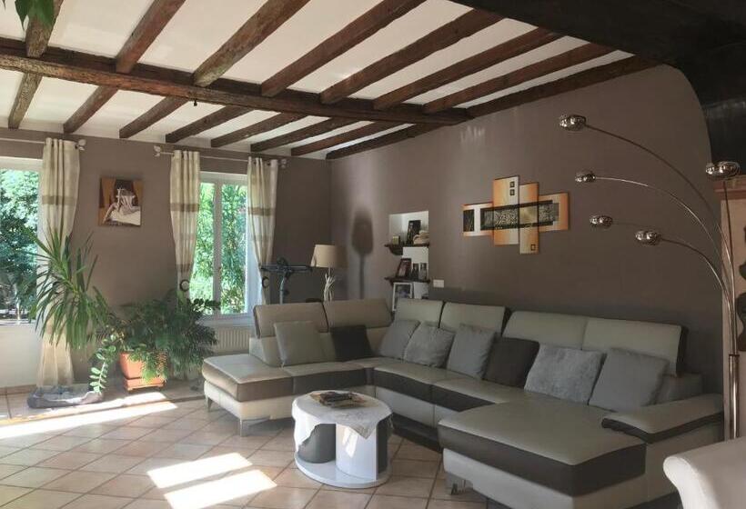 住宿加早餐  Chambres D Hôtes Au Clos Saint Georges