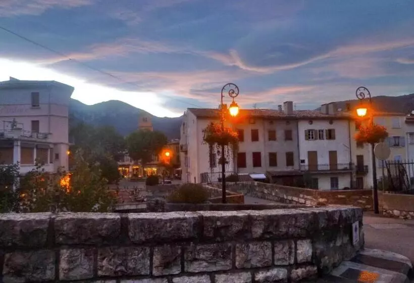 ベッドアンドブレックファースト Chateau View Chambres D Hôtes