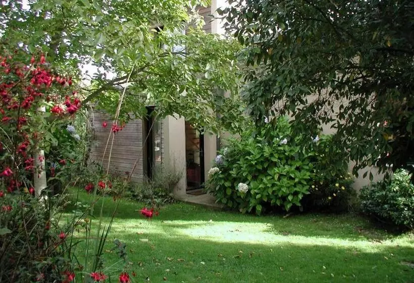 Aamiaismajoitus (B&B) Invitation Au Rivage