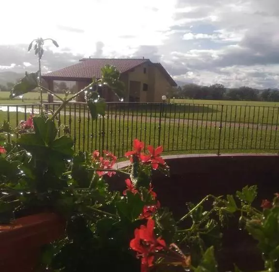 ホテル Agriturismo Oasi Del Pianettino