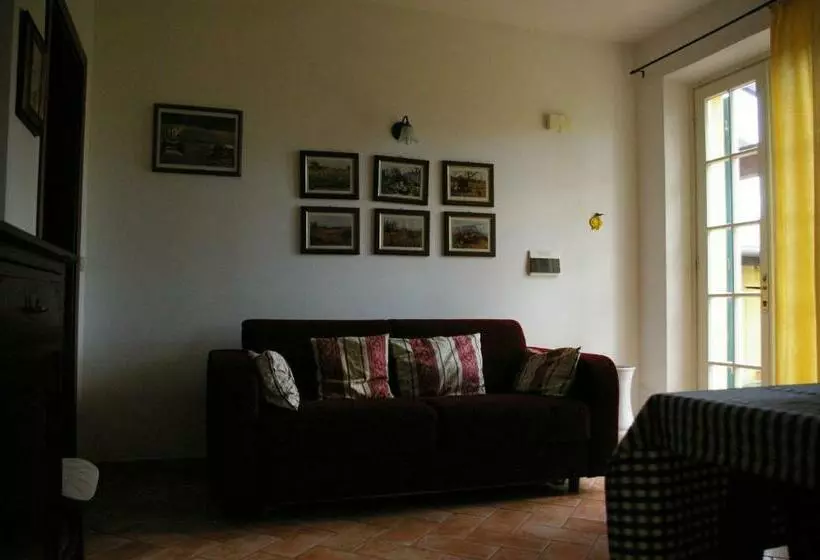 ホテル Tenuta Poggio Alla Farnia