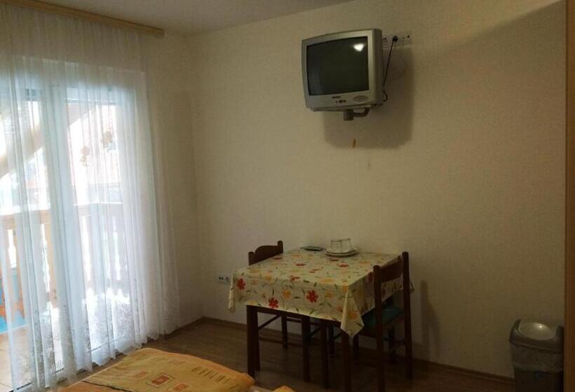 هتل Tourist Farm šalamun