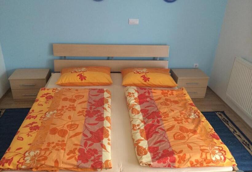 هتل Tourist Farm šalamun