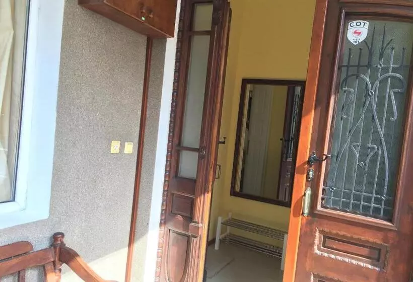 پانسیون Art Studios Elsor