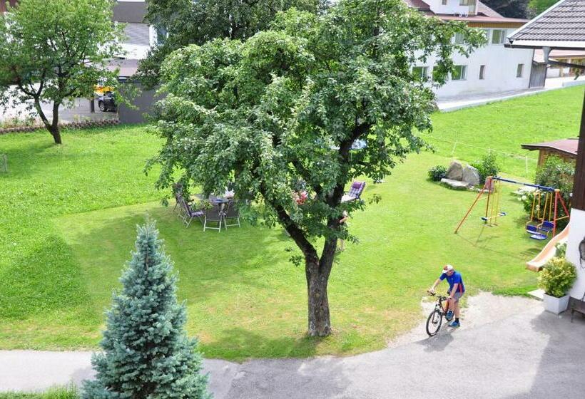 ペンション Ehstandhof