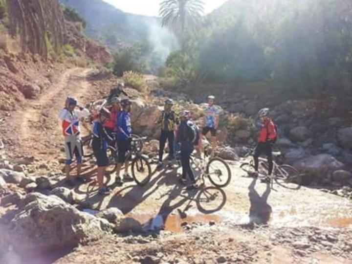 Pensió Gite D Etape Amced