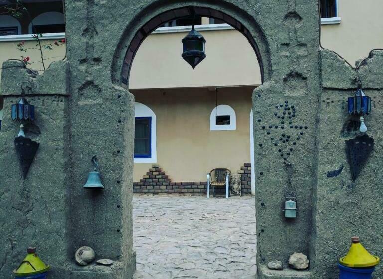 Pensió Gite D Etape Amced