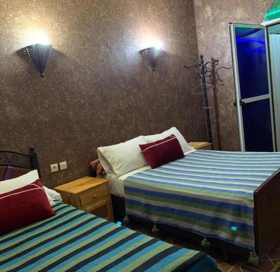 Pensió Gite D Etape Amced