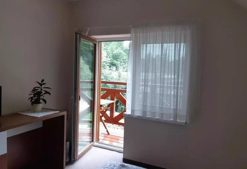 Majatalo Penzion Hastrman