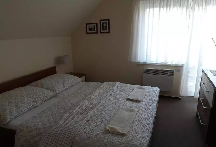 Majatalo Penzion Hastrman