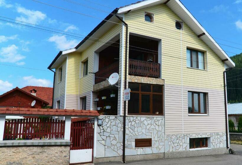 بنسيون Sunny House