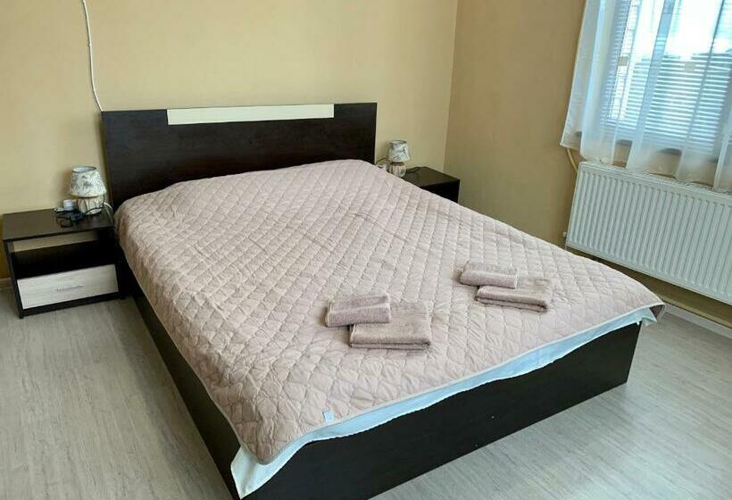 بنسيون Sunny House