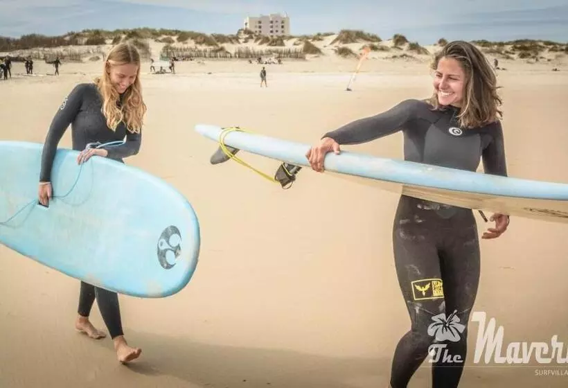 Retkeilymaja The Maverick Surfvillas