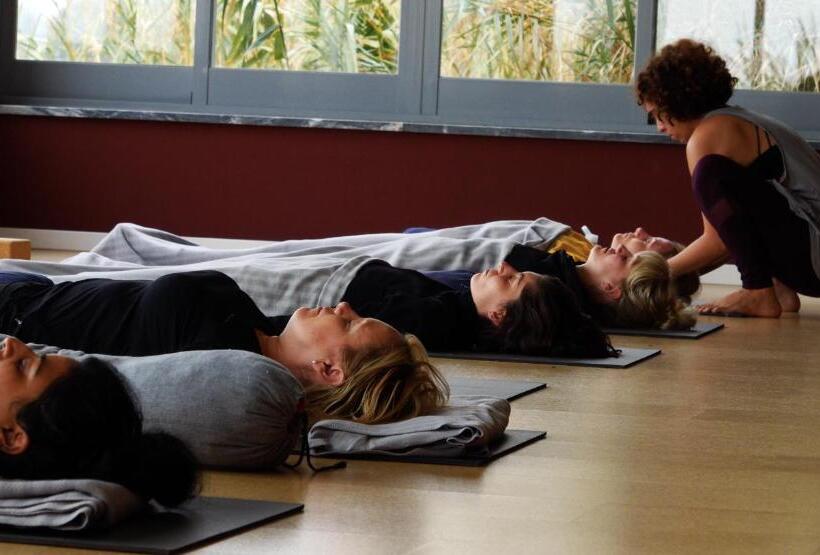 هاستل The Maverick Surfvillas