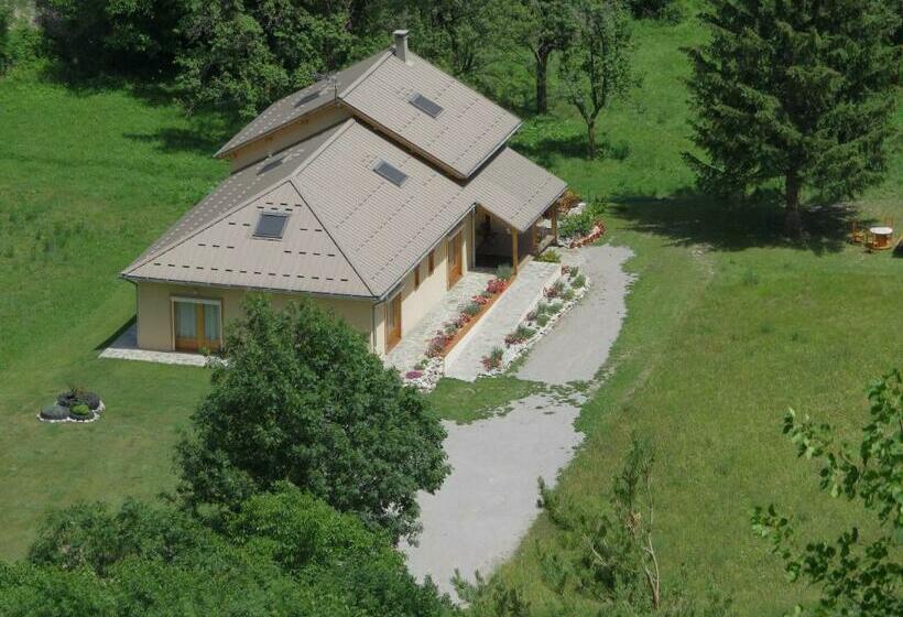 مبيت وإفطار Chambres D Hôtes La Pierre D Oran