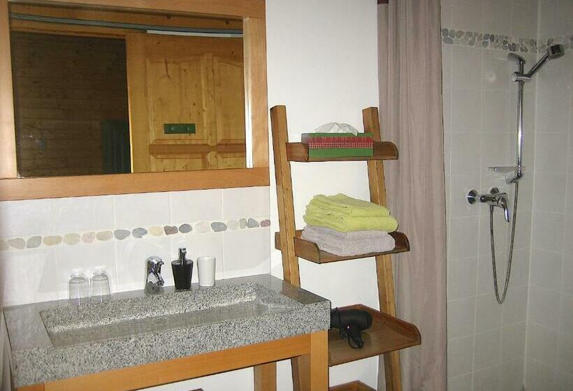 مبيت وإفطار Chambres D Hôtes La Pierre D Oran