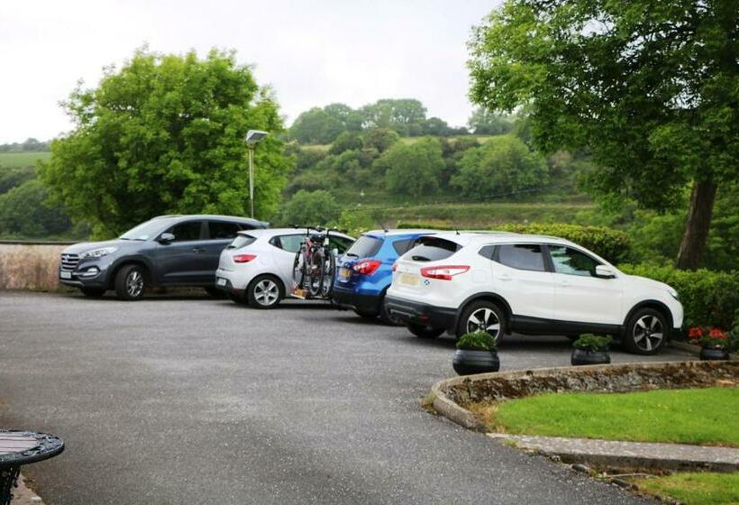 Bed and Breakfast Comeragh View