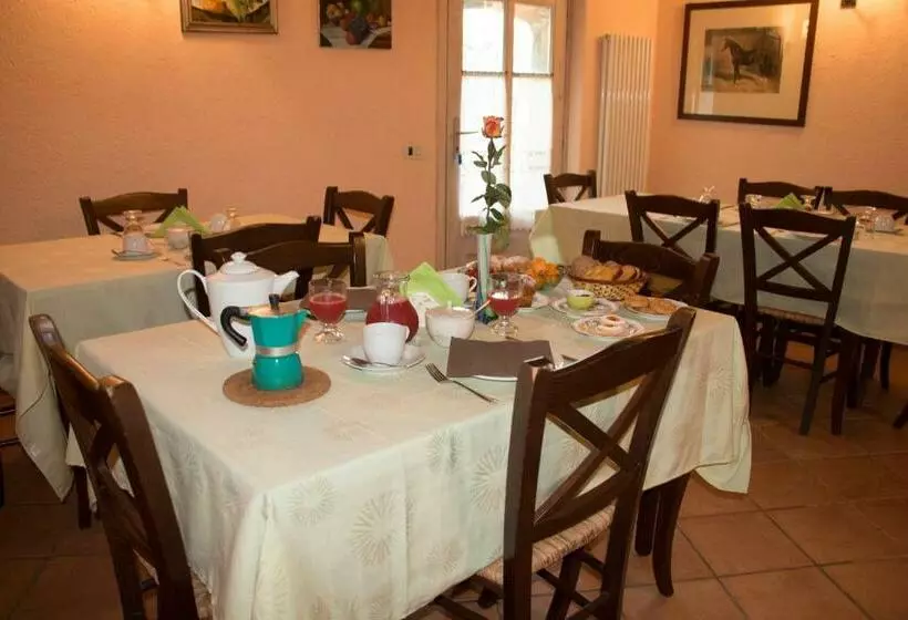Aamiaismajoitus (B&B) Country House La Scortica